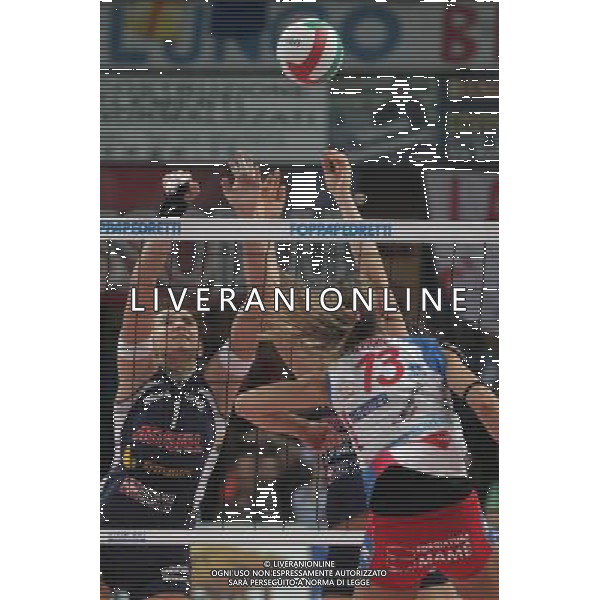 BERGAMO 29/04/2009 PALAZZETTO PALANORDA SPORT PALLAVOLO SERIE A1 FEMMINILE FOPPAPEDRETTI BERGAMO ASYSTEL NOVARA GARA 4 /SEMIFINALE NELLA FOTO: VALENTINA ARRIGHETTI PH.PASINETTI/AG.ALDO LIVERANI SAS