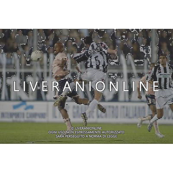SIENA - JUVENTUS COPPA ITALIA 25/11/2003 NELLA FOTO: OLIVZIRA - CIRILLO 