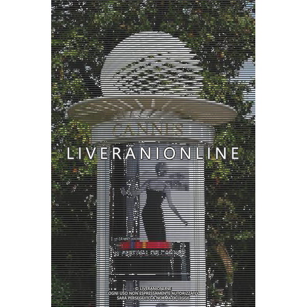 General Views of Cannes on the day before the opening of the 62nd Fesival de Cannes. Pictured: Poster for the 62nd Festival de Cannes Cannes, France on Wednesday, May 13 2009. ©ÊIan Gavan/UPPA/Photoshot - Ag. Aldo Liverani sas ITALY ONLY