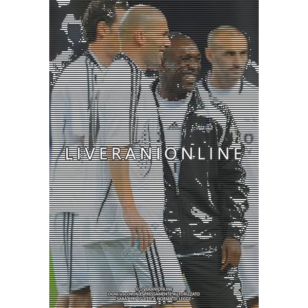 Partita del Cuore 2009 Torino - 18.05.2009 Nazionale Italiana Cantanti-Ale +10 Nella Foto: ZINEDINE ZIDANE CON CLARENCE SEEDORF /Ph.Vitez-Ag. Aldo Liverani