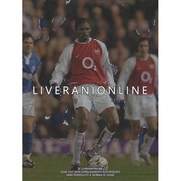 ARSENAL CALCIO 2003/2004 NELLA FOTO KANU ARSENAL CALCIO FOTO MARCELLO POZZETTI-AGENZIA ALDO LIVERANI