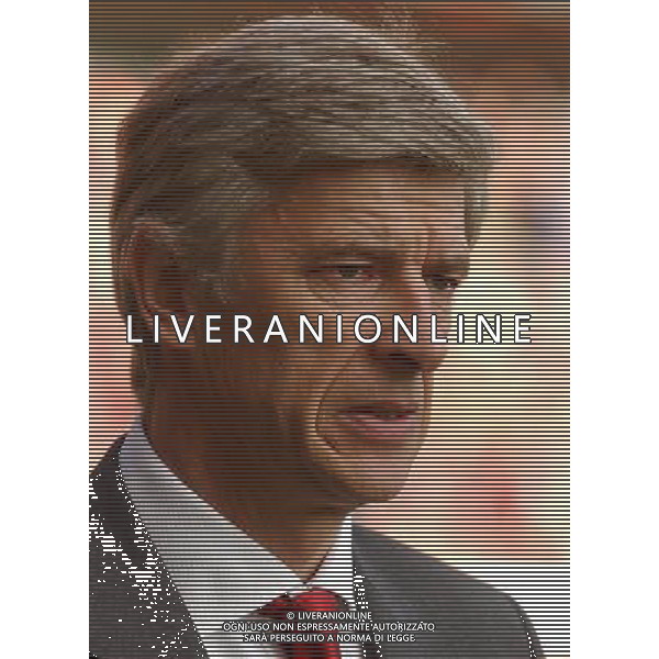 ARSENAL CALCIO 2003/2004 NELLA FOTO ARSEN WENGER ALLENATORE ARSENAL CALCIO FOTO MARCELLO POZZETTI-AGENZIA ALDO LIVERANI