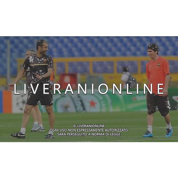 Allenamento del Barcellona Calcio per la finale di Champions League - Roma 26/05/2009 nella foto lionel messi e guardiola ph vitez/Agenzia Aldo Liverani sas