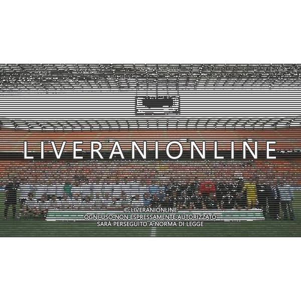 Partita del Fair Play Team a sostegno dell\' Associazione Sclerosi Multipla e Abruzzo nel Cuore allo Stadio Meazza di San Siro Milano 01/06/2009 nella foto le formazioni ©Luzzani/Agenzia Aldo Liverani Sas