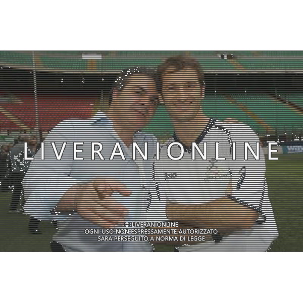 Partita del Fair Play Team a sostegno dell\' Associazione Sclerosi Multipla e Abruzzo nel Cuore allo Stadio Meazza di San Siro Milano 01/06/2009 nella foto franco neri e jarno trulli ©Luzzani/Agenzia Aldo Liverani Sas