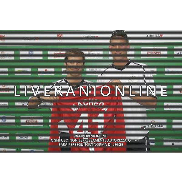 Partita del Fair Play Team a sostegno dell\' Associazione Sclerosi Multipla e Abruzzo nel Cuore allo Stadio Meazza di San Siro Milano 01/06/2009 nella foto jarno trulli, macheda ©Luzzani/Agenzia Aldo Liverani Sas