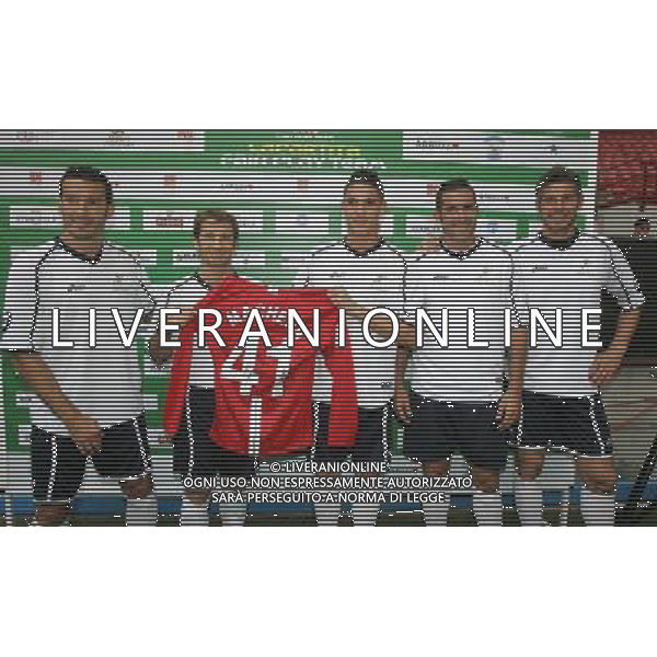 Partita del Fair Play Team a sostegno dell\' Associazione Sclerosi Multipla e Abruzzo nel Cuore allo Stadio Meazza di San Siro Milano 01/06/2009 nella foto gianluca zambrotta, jarno trulli, macheda, Cristiano lucarelli e francesco Toldo ©Luzzani/Agenzia Aldo Liverani Sas