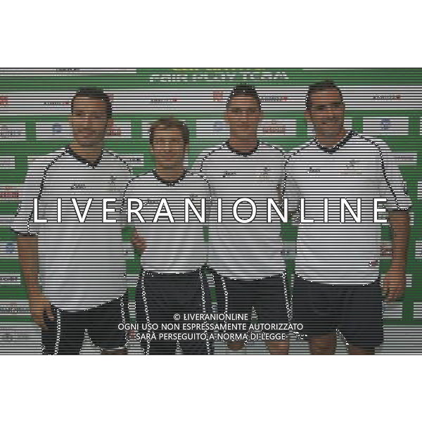 Partita del Fair Play Team a sostegno dell\' Associazione Sclerosi Multipla e Abruzzo nel Cuore allo Stadio Meazza di San Siro Milano 01/06/2009 nella foto gianluca zambrotta, jarno trulli, macheda e Cristiano lucarelli ©Luzzani/Agenzia Aldo Liverani Sas