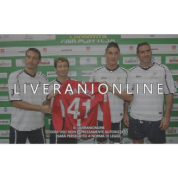 Milano 01-06-2009 partita di beneficenza allo stadio G. Meazza associazione nazionale calcio tv-fair play imprenditori nella foto gianluca zambrotta, jarno trulli, federico macheda e cristiano lucarelli ph marco luzzani/ag aldo liverani s.a.s.