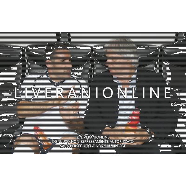 Milano 01-06-2009 partita di beneficenza allo stadio G. Meazza associazione nazionale calcio tv-fair play imprenditori nella foto cristiano lucarelli e gigi maifredi ph marco luzzani/ag aldo liverani s.a.s.
