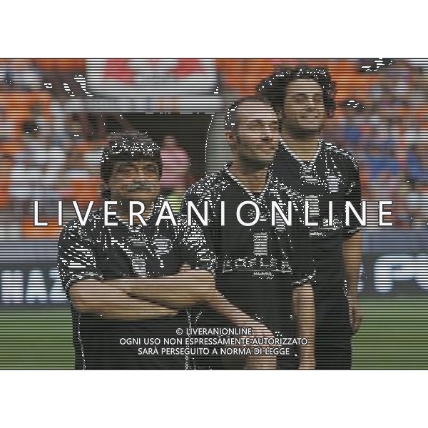 Milano 01-06-2009 partita di beneficenza allo stadio G. Meazza associazione nazionale calcio tv-fair play imprenditori nella foto roberto da crema, max laudadio e baz ph marco luzzani/ag aldo liverani s.a.s.