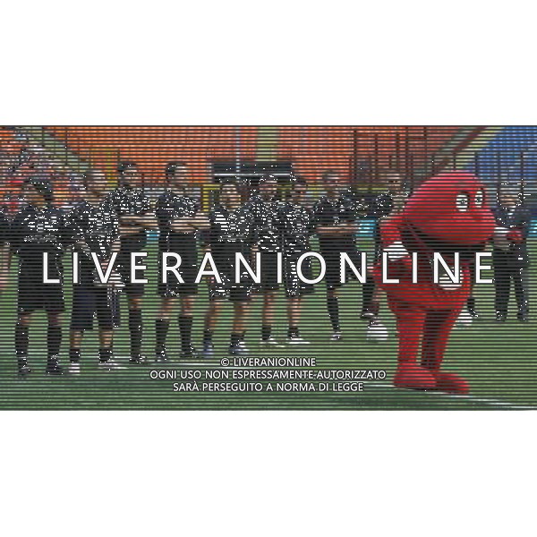 Milano 01-06-2009 partita di beneficenza allo stadio G. Meazza associazione nazionale calcio tv-fair play imprenditori nella foto il gabibbo ph marco luzzani/ag aldo liverani s.a.s.