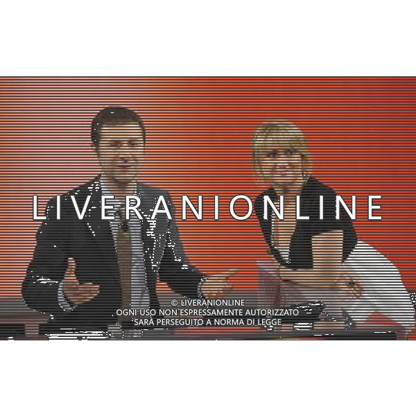 MILANO 31/5/2009 STUDI RAI DI CORSO SEMPIONE ULTIMA PUNTATA DELLA TRASMISSIONE TELEVISIVA: -CHE TEMPO CHE FA- NELLA FOTO FABIO FAZIO E LUCIANA LITTIZZETTO FOTO ROMANO/AG ALDO LIVERANI