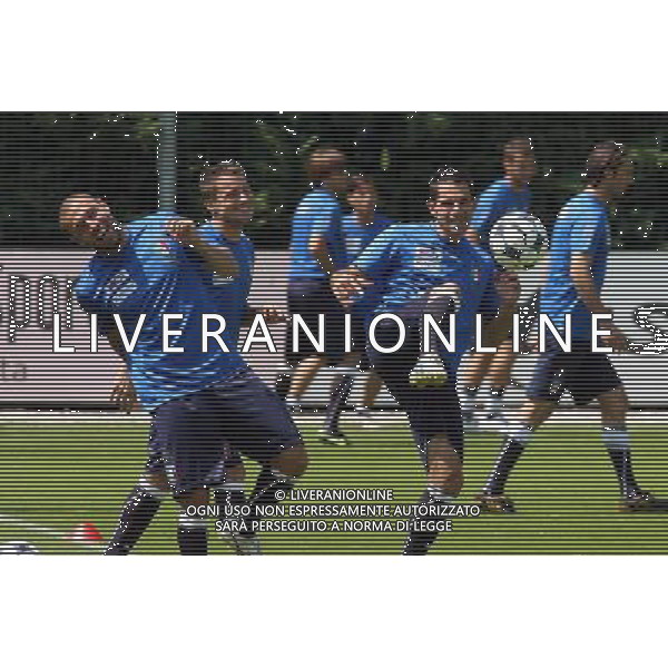 COVERCIANO, 3 GIUGNO 2009 RADUNO DELLA NAZIONALE ITALIANA DI CALCIO NELLA FOTO: DOSSENA RIGHI E PELLISSIER SCHERZANO FOTO AG. A. LIVERANI SAS