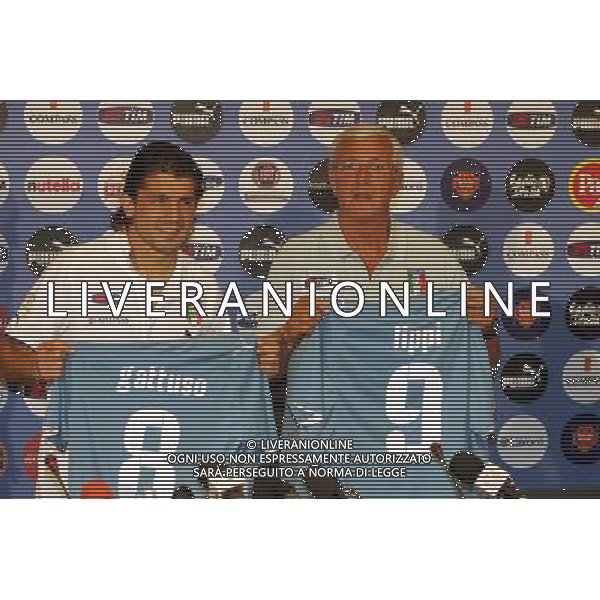 COVERCIANO, 3 GIUGNO 2009 RADUNO DELLA NAZIONALE ITALIANA DI CALCIO NELLA FOTO: GATTUSO E LIPPI PRESENTANO LA NUOVA MAGLIA DELLA NAZIONALE FOTO AG. A. LIVERANI SAS