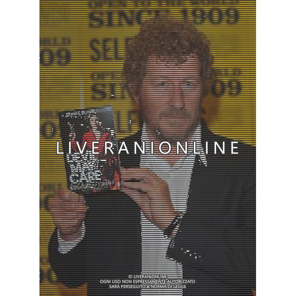 Sebastian Faulks was in Selfridges in Oxford St to sign copies of the paperback version of his James bond novel \'Devil May Care\' © David Wimsett - Uppa - Photoshot - Ag. Aldo Liverani sas ITALY ONLY
