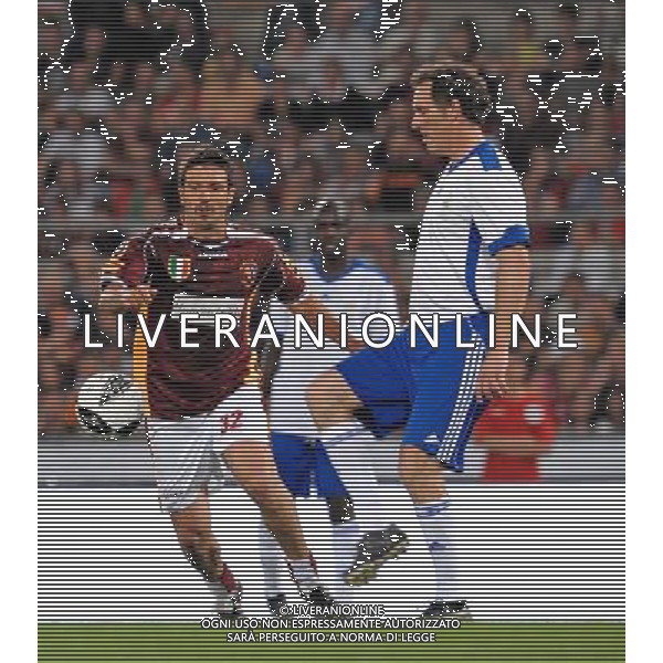 Roma - 05/06/2009 - Stadio Olimpico - Partita di addio al calcio giocato di Vincent Candela - Roma Campione d\'Italia 2000/2001 vs Francia Campione del mondo 1998 - nella foto: Vincent Candela con Laurent Blanc ph. Corradetti / ag. Aldo Liverani Sas 