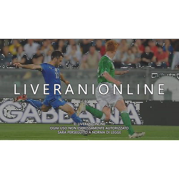 Preparazione alla Conferedation Cup Sud Africa 2009 Pisa - 06.06.2009 Italia-Irlanda del Nord Nella Foto: IL GOL DI GIUSEPPE ROSSI /Ph.Vitez-Ag. Aldo Liverani