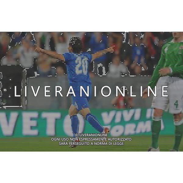 Preparazione alla Conferedation Cup Sud Africa 2009 Pisa - 06.06.2009 Italia-Irlanda del Nord Nella Foto: ESULTANZA DOPO IL GOL DI PASQUALE FOGGIA DEL 2-0 /Ph.Vitez-Ag. Aldo Liverani