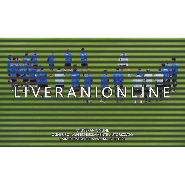 Preparazione alla Conferedation Cup Sud Africa 2009 Ritiro a Coverciano Coverciano(FI) - 07.06.2009 Allenamento Nella Foto:LIPPI MARCELLO PARLA AL GRUPPO /Ph.Vitez-Ag. Aldo Liverani