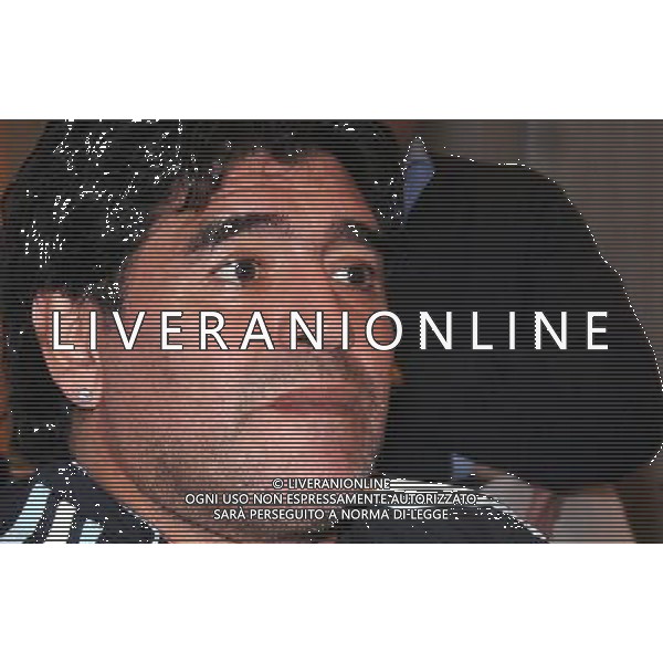 (090610) -- QUITO, June 10, 2009 -- Diego Armando Maradona, head coach of Argentina\'s national soccer team, attends a press conference in Quito, capital of Ecuador, June 9, 2009. Argentina will face Ecuador in Quito on June 10 in a South American qualifier match for the FIFA World Cup South Africa 2010. Santiago Armas) - Xinhua/Photoshot - Ag. Aldo Liverani sas ITALY ONLY