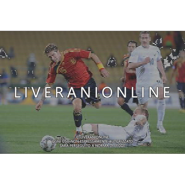 sergio ramos( Spain) elliott simon(New Zeland) JUNE 14, 2009 - Football : fifa confederation cup south africa 2009, Group Stage A, final match between New Zeland 0-5 Spain at Royal Bafokeng Stadium ,Rustenburg, South Africa. Nuova Zelanda - Spagna Fifa Confederation Cup SudAfrica 14/06/2009 ©Agenzia Aldo Liverani Sas 