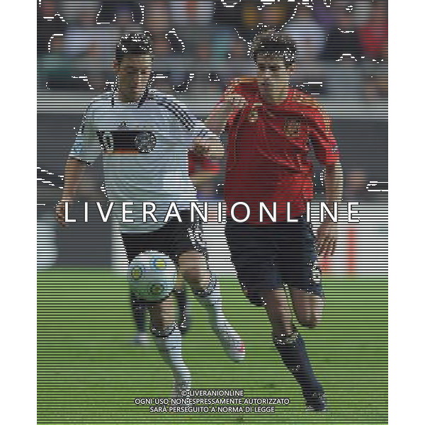 17¡ UEFA European U21 Championship 2007/2009 MD1 Goteborg - 15.06.2009 Spagna-Germania Nella Foto:OZIL MESUT-JAVI MARTINEZ /Ph.Vitez-Ag. Aldo Liverani