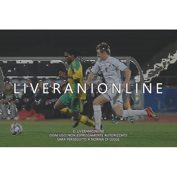 sibaya mc beth (south africa ) smeltz shane(new Zeland) JUNE 17, 2009 - Football : fifa confederation cup south africa 2009 ,Group Stage A, final match between South Africa 2-0 New Zeland at Royal Bafokeng Stadium ,Rustenburg, South Africa Sud Africa - Nuova Zelanda Confederation Cup 17/06/2009 ©Agenzia Aldo Liverani Sas 