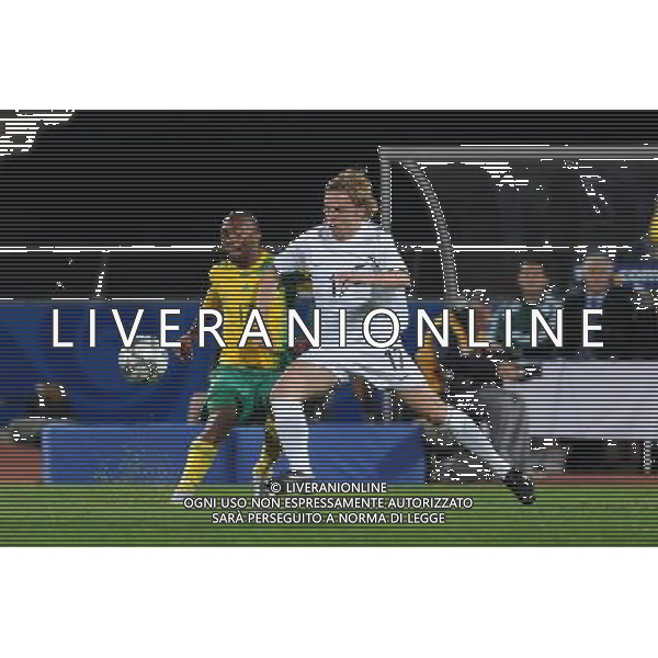 parker bernard (south africa)mulligan dave(new Zeland) JUNE 17, 2009 - Football : fifa confederation cup south africa 2009 ,Group Stage A, final match between South Africa 2-0 New Zeland at Royal Bafokeng Stadium ,Rustenburg, South Africa Sud Africa - Nuova Zelanda Confederation Cup 17/06/2009 ©Agenzia Aldo Liverani Sas 