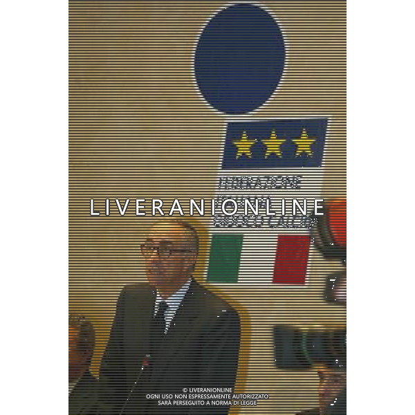 Coverciano (Fi) 28/11/2003 Arbitri in riunione Sorteggio Arbitrale nella foto Carraro Franco, presidente della Federazione Italiana Giuoco Calcio* Ph Gianni Nucci/Agenzia Aldo Liverani