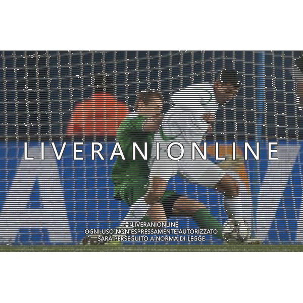 JUNE 20, 2009 - Football : fifa confederation cup south africa 2009 ,Group Stage A, final match between Iraq 0-0 New zeland at Ellis park Stadium ,Johannesburg, South Africa NELLA FOTO younis mahmoud(iraq)moss glenn(new zeland) AG ALDO LIVERANI 