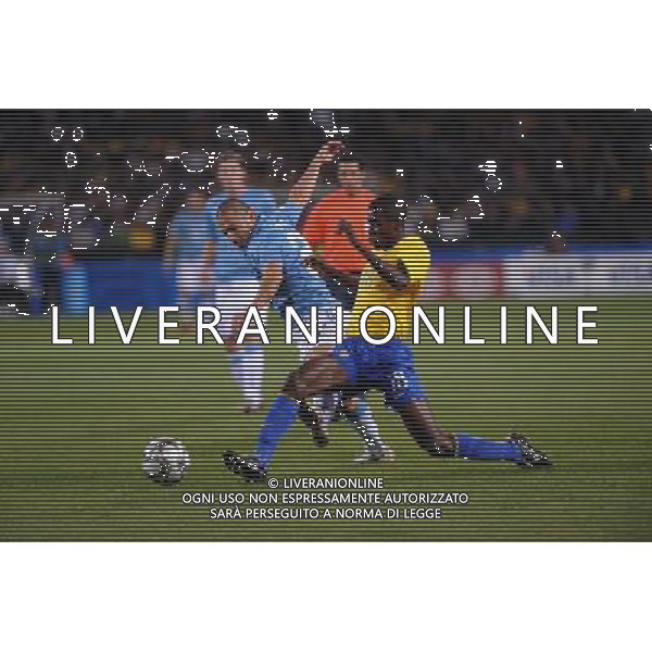 JUNE 21, 2009 - Football : fifa confederation cup south africa 2009 ,Group Stage B, final match between Italy 0-3 Brazil at Loftus Versfeld Stadium ,Pretoria, South Africa. NELLA FOTO ramires( brazil)dossena andrea(italy) AG ALDO LIVERANI 