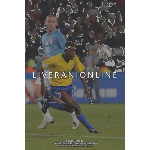 JUNE 21, 2009 - Football : fifa confederation cup south africa 2009 ,Group Stage B, final match between Italy 0-3 Brazil at Loftus Versfeld Stadium ,Pretoria, South Africa. NELLA FOTO ramires( brazil) AG ALDO LIVERANI 