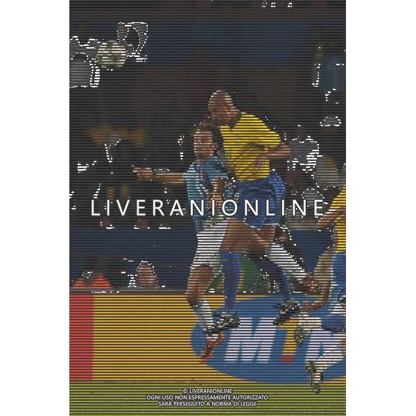 JUNE 21, 2009 - Football : fifa confederation cup south africa 2009 ,Group Stage B, final match between Italy 0-3 Brazil at Loftus Versfeld Stadium ,Pretoria, South Africa. NELLA FOTO luisao( brazil)gilardino alberto(italy) AG ALDO LIVERANI 