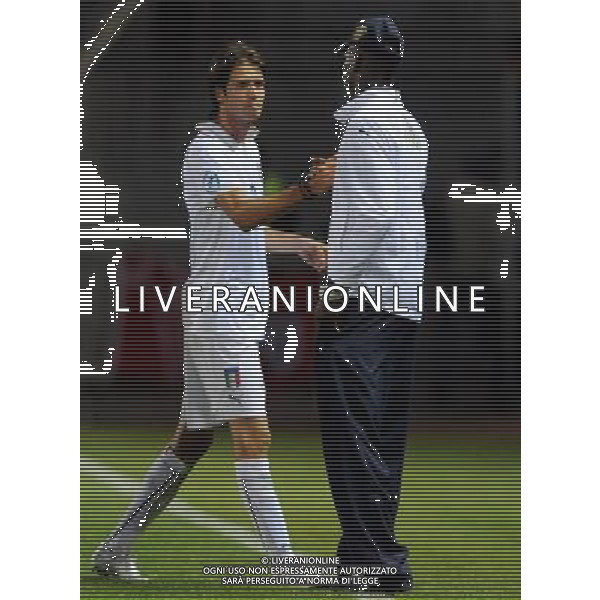 17o UEFA European U21 Championship 2007/2009 Helsingborg - 23.06.2009 Bielorussia-Italia Nella Foto: MARIO BALOTELLI A FINE PARTITA ABBRACCIA ACQUAFRESCA ROBERT /Ph.Vitez-Ag. Aldo Liverani