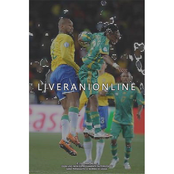 25/06/2009 CALCIO: fifa confederation cup south africa 2009 Ellis park Stadium ,Johannesburg, South Africa BRASILE SUD AFRICA nella foto maicon douglas (brazil ) tshabalala siphiwe(south africa) ph.ag.aldo liverani sas