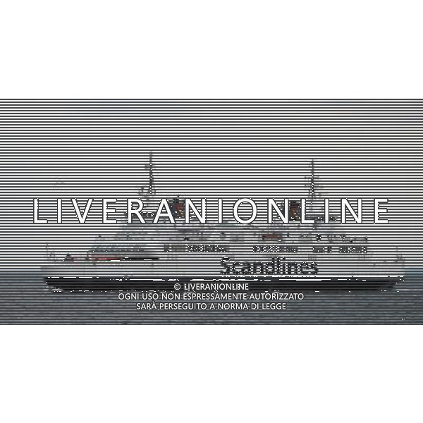 TRAGHETTI DELLA SCANDLINES NELLA TRATTA HELSINBORG(SVEZIA)-HELSINGOR(DANIMARCA)