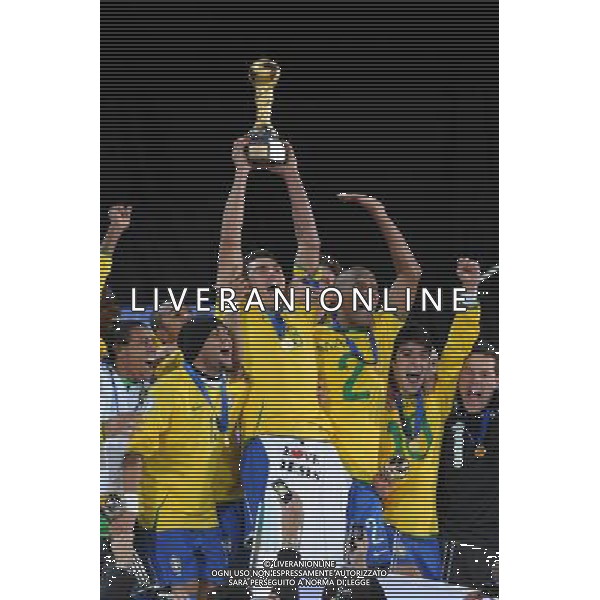 28/GIUGNO/2009 CALCIO SPORT Ellis park Stadium ,Johannesburg, SUD AFRICA fifa confederation cup south africa 2009 FINALE: USA BRASILE nella foto l\'esultanza del brasile a fine gara ph:AG.ALDO LIVERANI SAS 