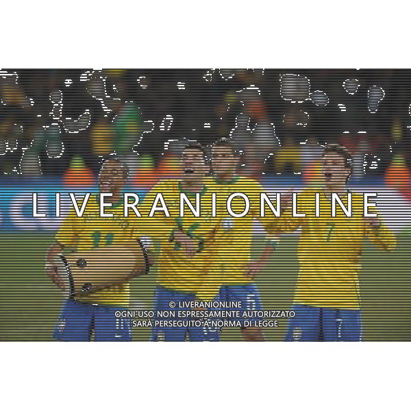 28/GIUGNO/2009 CALCIO SPORT Ellis park Stadium ,Johannesburg, SUD AFRICA fifa confederation cup south africa 2009 FINALE: USA BRASILE nella foto l\'esultanza di robinho ed elano ph:AG.ALDO LIVERANI SAS 