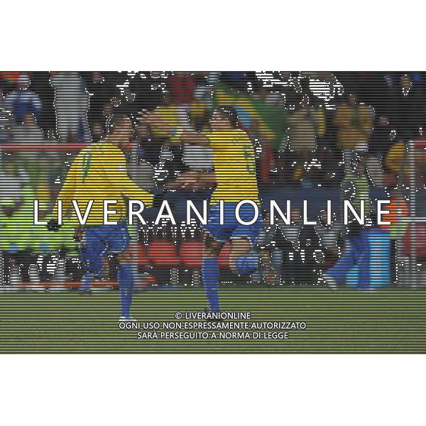 28/GIUGNO/2009 CALCIO SPORT Ellis park Stadium ,Johannesburg, SUD AFRICA fifa confederation cup south africa 2009 FINALE: USA BRASILE nella foto l\'esultanza di luis fabiano dopo il gol del 2-2 ph:AG.ALDO LIVERANI SAS 