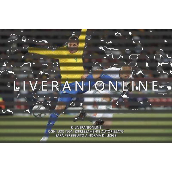 28/GIUGNO/2009 CALCIO SPORT Ellis park Stadium ,Johannesburg, SUD AFRICA fifa confederation cup south africa 2009 FINALE: USA BRASILE nella foto luis fabiano (brazil )demerit jay(usa) ph:AG.ALDO LIVERANI SAS 