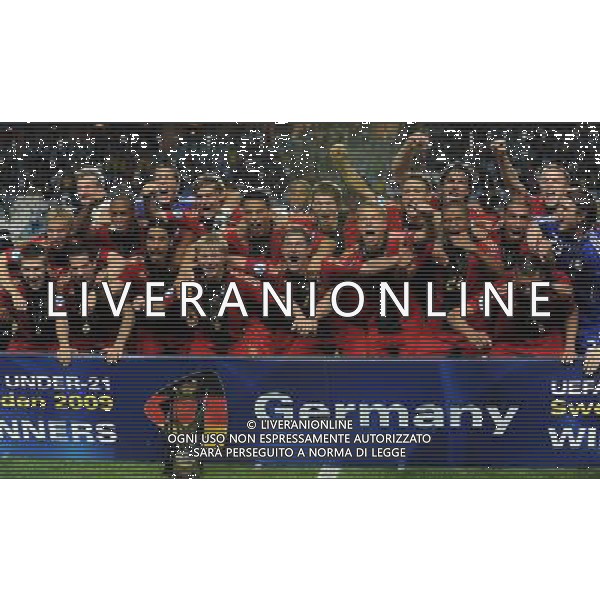 17¡ UEFA European U21 Championship 2007/2009 Finale Malmo - 29.06.2009 Germania-Inghilterra Nella Foto:GERMANIA FESTEGGIA CON LA COPPA /Ph.Vitez-Ag. Aldo Liverani