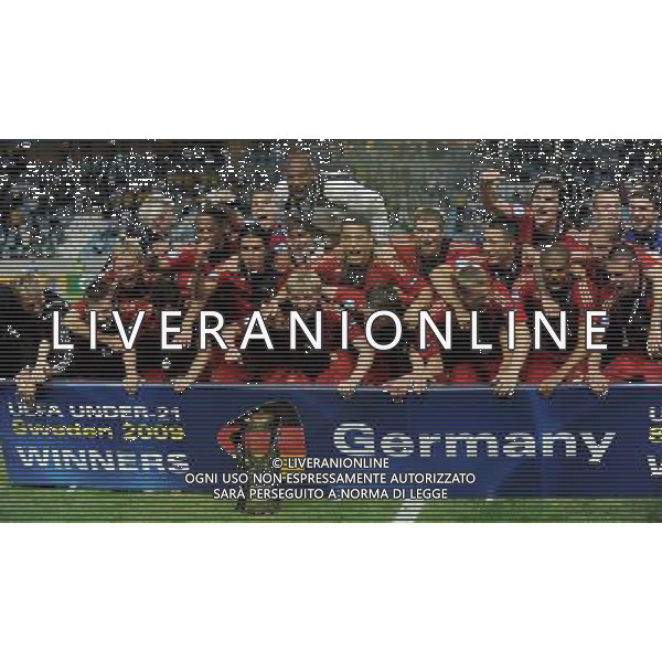 17¡ UEFA European U21 Championship 2007/2009 Finale Malmo - 29.06.2009 Germania-Inghilterra Nella Foto:GERMANIA FESTEGGIA CON LA COPPA /Ph.Vitez-Ag. Aldo Liverani