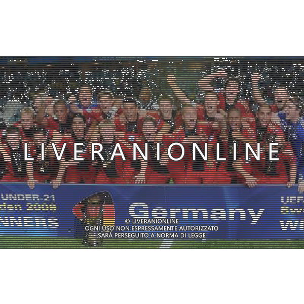 17¡ UEFA European U21 Championship 2007/2009 Finale Malmo - 29.06.2009 Germania-Inghilterra Nella Foto:GERMANIA CON LA COPPA /Ph.Vitez-Ag. Aldo Liverani