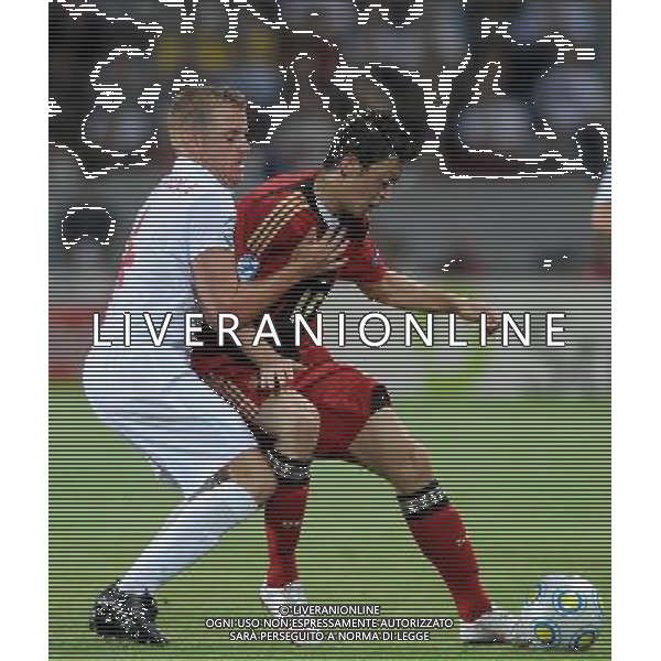 17¡ UEFA European U21 Championship 2007/2009 Finale Malmo - 29.06.2009 Germania-Inghilterra Nella Foto:OZIL MESUT-CATTERMOLE LEE /Ph.Vitez-Ag. Aldo Liverani