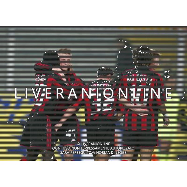 GENOVA 03/12/2003 TIM CUP (coppa italia) SAMPDORIA - MILAN NELLA FOTO :esultanza del milan 0-1* FOTO: FELIPPO VENEZIA / AGENZIA : ALDO LIVERANI