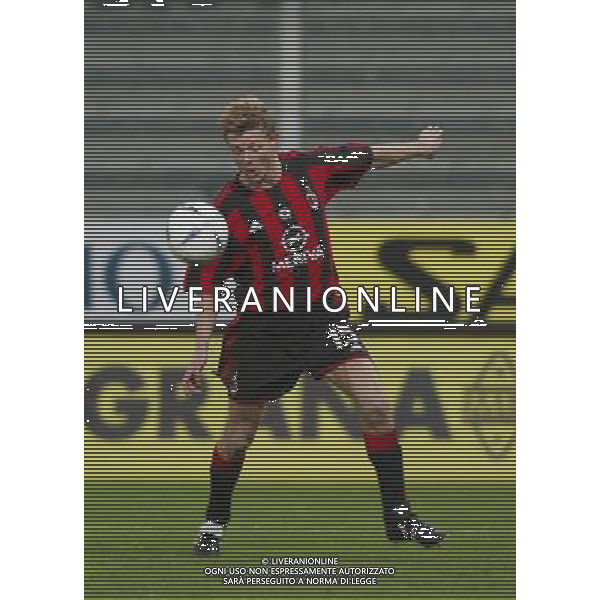GENOVA 03/12/2003 TIM CUP (coppa italia) SAMPDORIA - MILAN NELLA FOTO :tomasson jon dahl* FOTO: FELIPPO VENEZIA / AGENZIA : ALDO LIVERANI