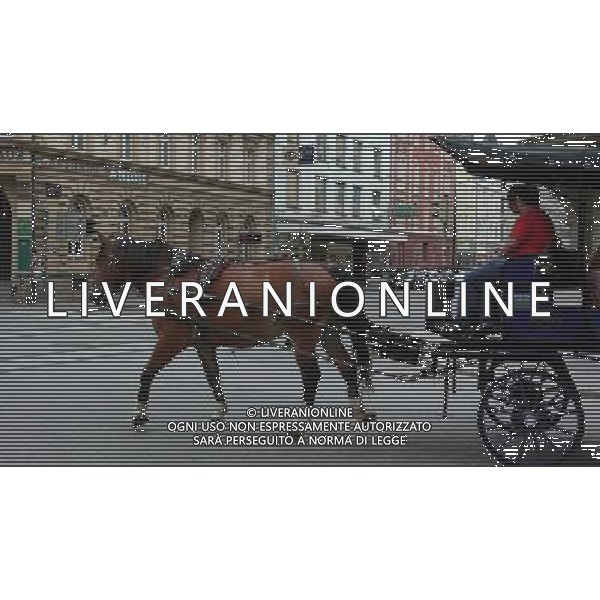 INNSBRUCK 2009 NELLA FOTO CARROZZA CON CAVALLO FOTO M.B-AG ALDO LIVERANI