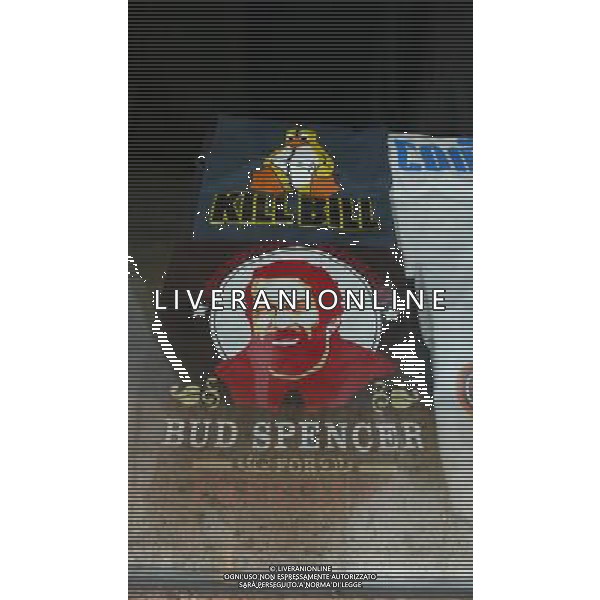 INNSBRUCK 2009 NELLA FOTO LA MAGLIA DI BUD SPENCER FOTO M.B-AG ALDO LIVERANI