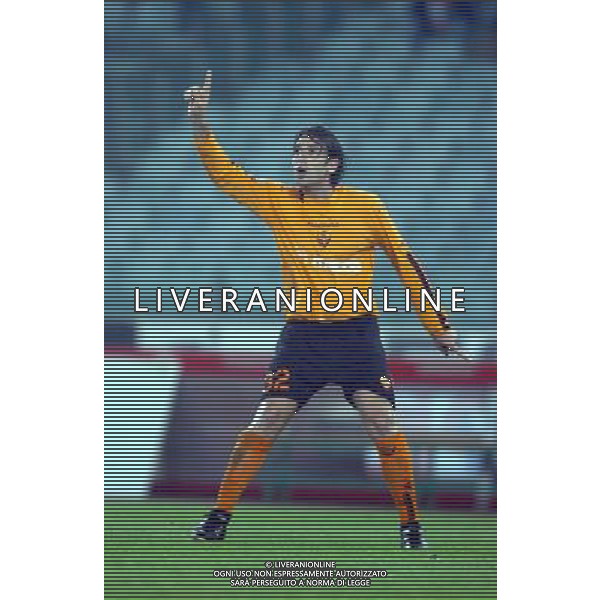 ROMA - PALERMO 04/12/2003 TIM CUP COPPA ITALIA NELLA FOTO: VINCENT CANDELA* FOTO: PASQUASI / AG: ALDO LIVERANI